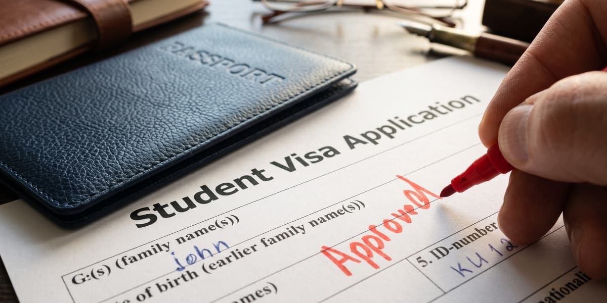 Completando solicitud para visa de estudiante en Australia