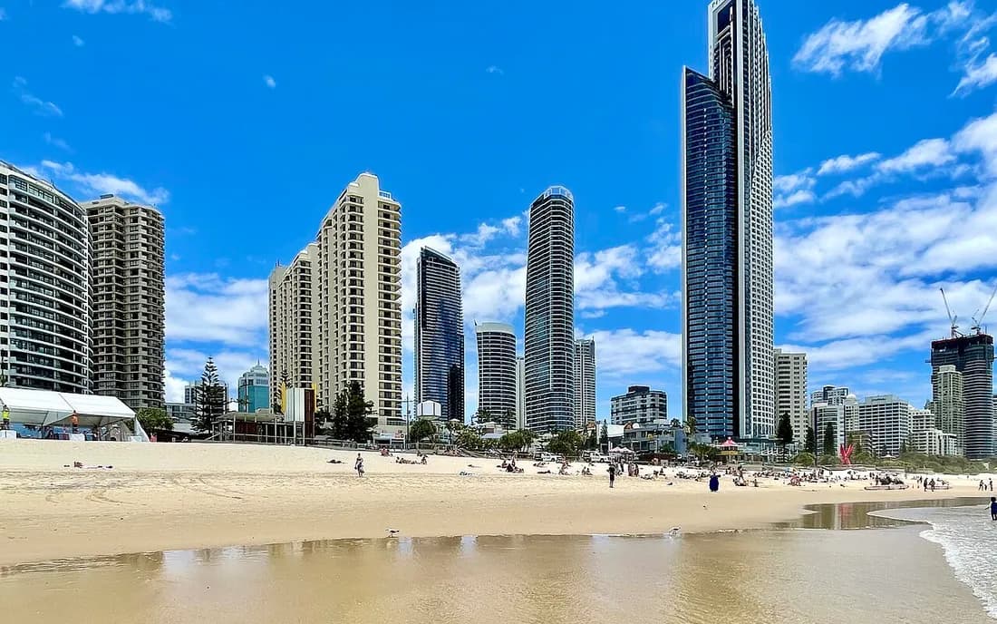 Vista de Surfers Paradise beach
