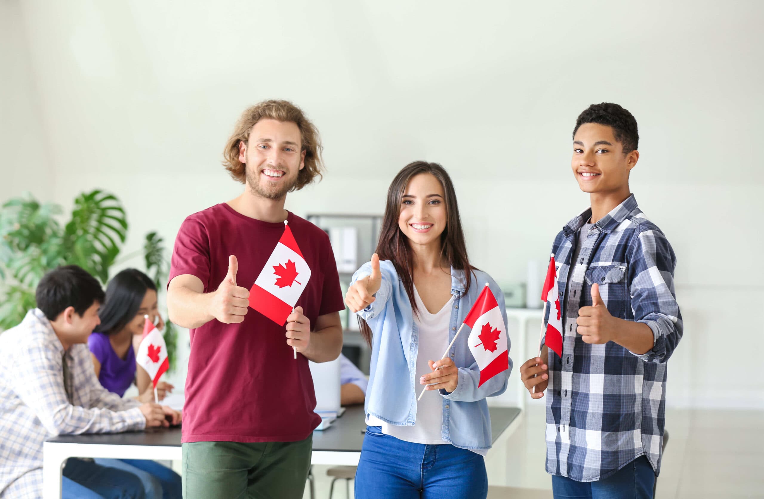 Canadá aumenta las horas de trabajo permitidas para estudiantes internacionales