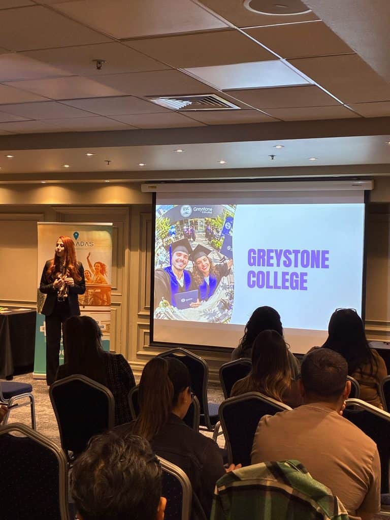 Presentación de ILSC y Greystone sobre Melbourne y Perth durante la charla en Santiago