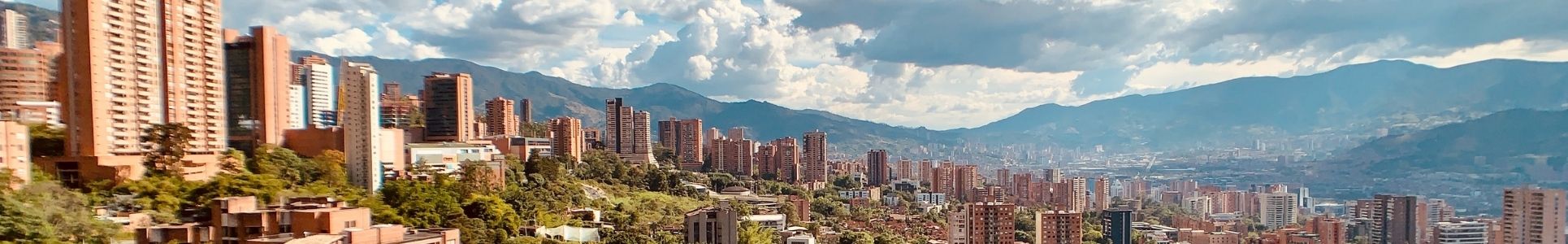 Vista de Medellín, ciutat amb oficina de Nōmadas